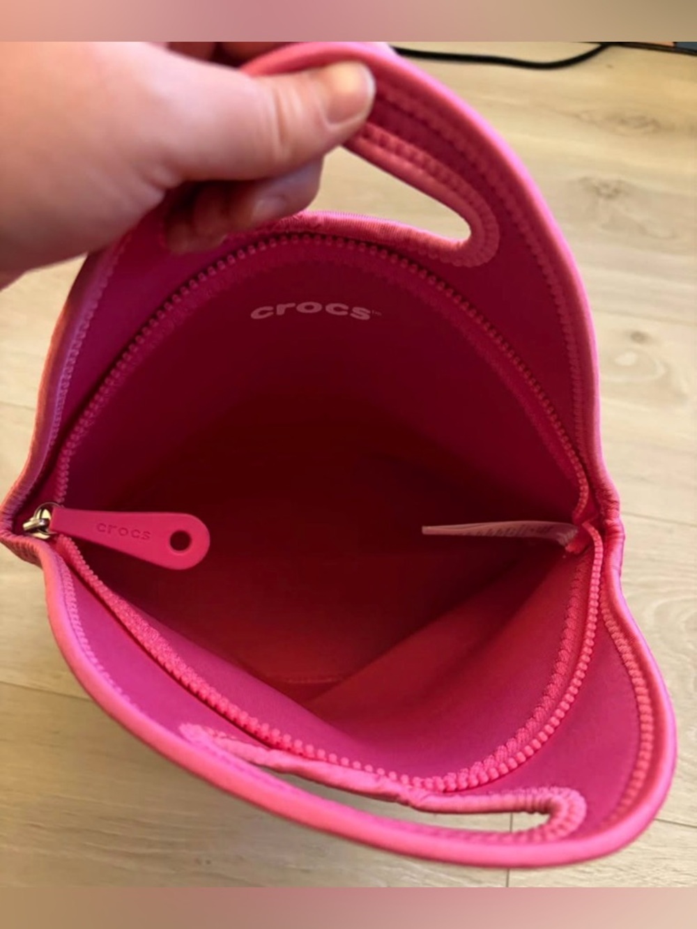 Crocs Lunch Bag Pink - Picture 3 of 3